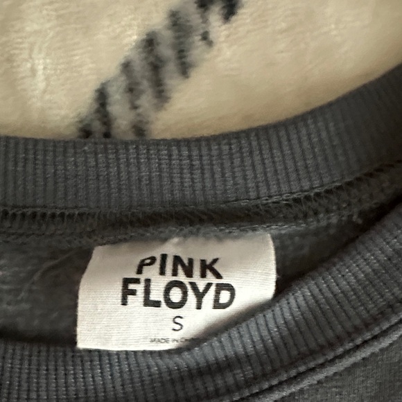 Pink Floyd Women's Crew Neck Cropped Sweater - Black and Purple - Picture 2 of 3